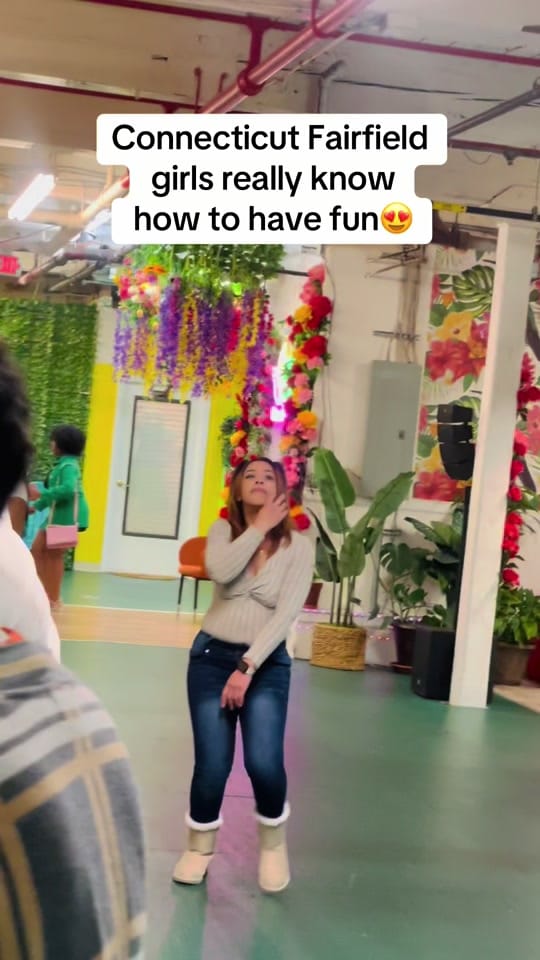 Post 9 by Candle Shop & Bar on TikTok (video)