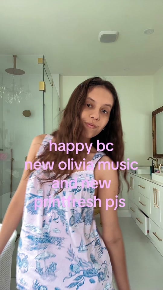 Post 7 by WHATEVA LOLA ⭐️ on TikTok (video)