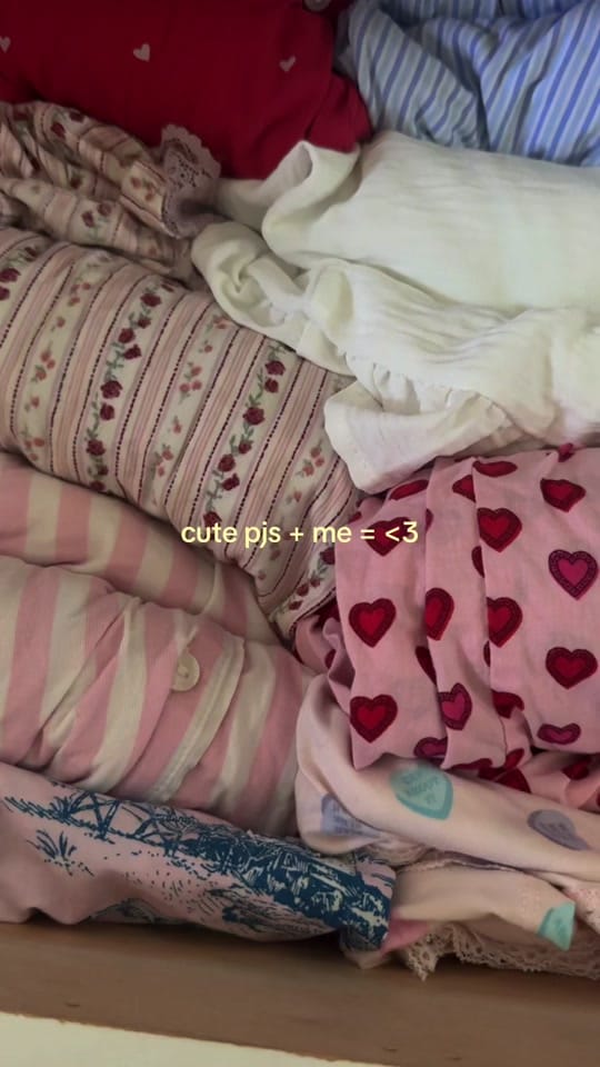 Post 1 by WHATEVA LOLA ⭐️ on TikTok (video)