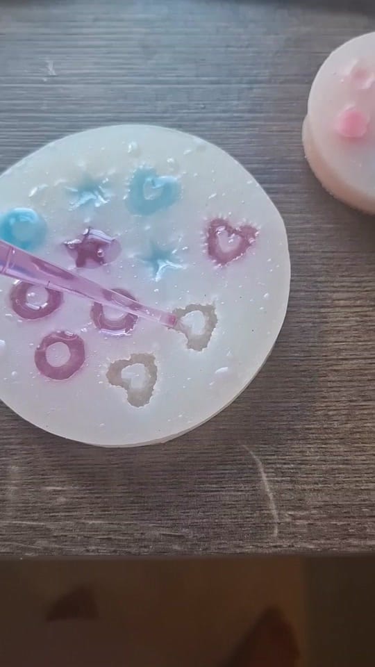 Post 3 by Finah Candles on TikTok (video)