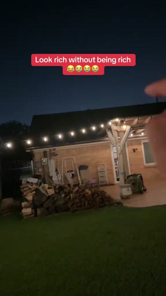 Post 10 by seasonaldecorbrightown.1 on TikTok (video)
