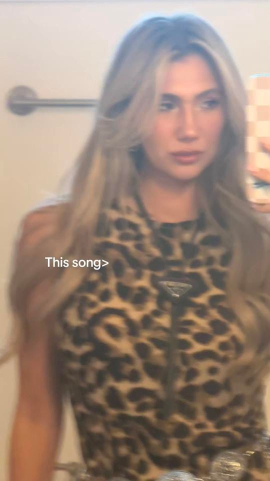 Post 5 by bellahudsonmusic on TikTok (video)