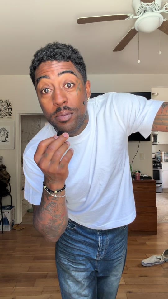 Post 8 by Neezie on TikTok (video)