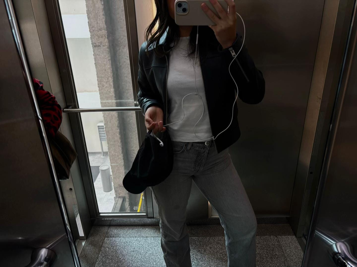 Post 2 by mb on TikTok (video)