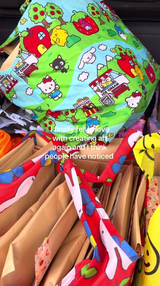 Post 2 by Veronica on TikTok (video)