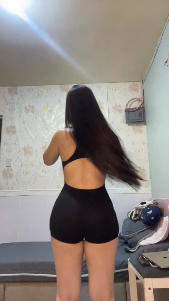 Post 5 by Kopi & Zeno🐾 on TikTok (video)
