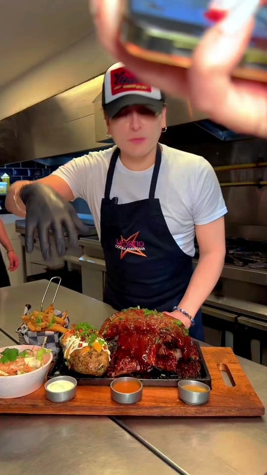 Post 9 by Urbano Cocina Americana on TikTok (video)