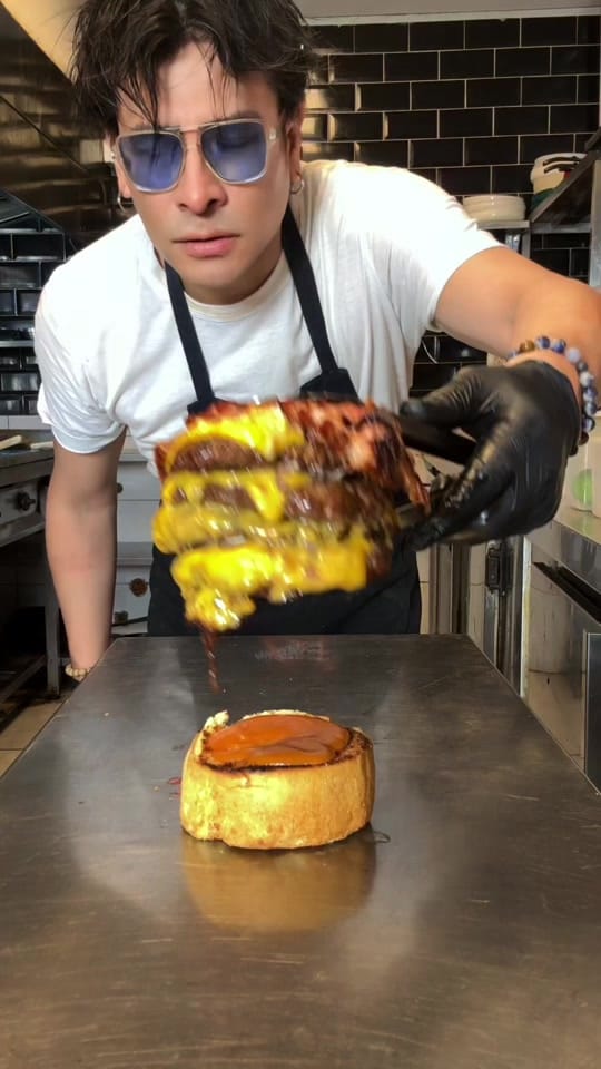 Post 1 by Urbano Cocina Americana on TikTok (video)
