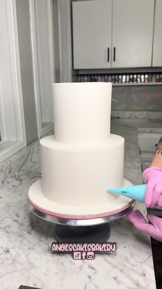 Post 6 by Angie’s Cake’s Bakery on TikTok (video)
