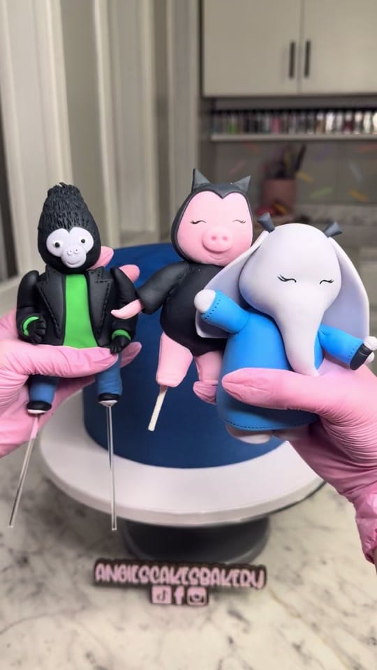 Post 2 by Angie’s Cake’s Bakery on TikTok (video)
