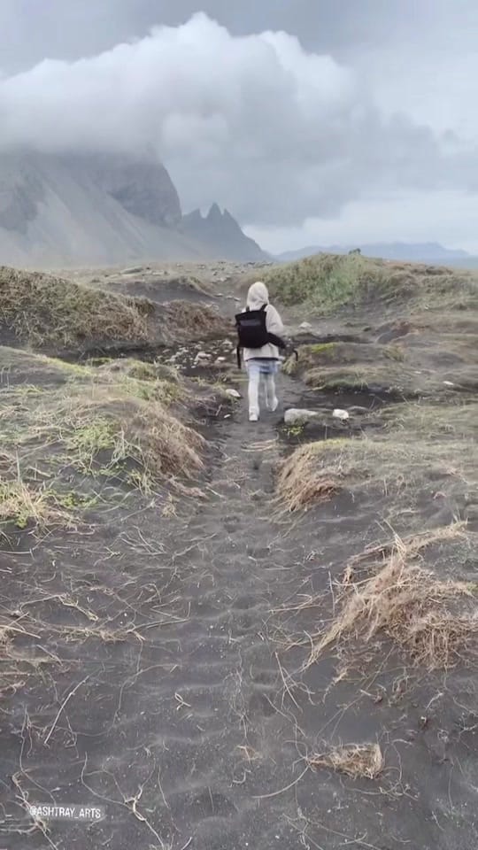 Post 8 by Ashtray Arts on TikTok (video)