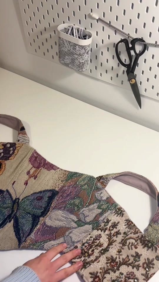 Post 3 by Frayed Neon on TikTok (video)