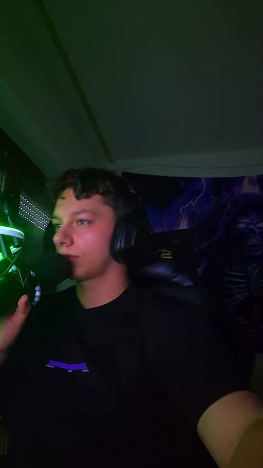 Post 2 by Maxtot9yt on TikTok (video)