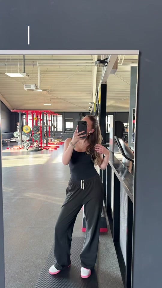 Post 8 by lilli on TikTok (video)