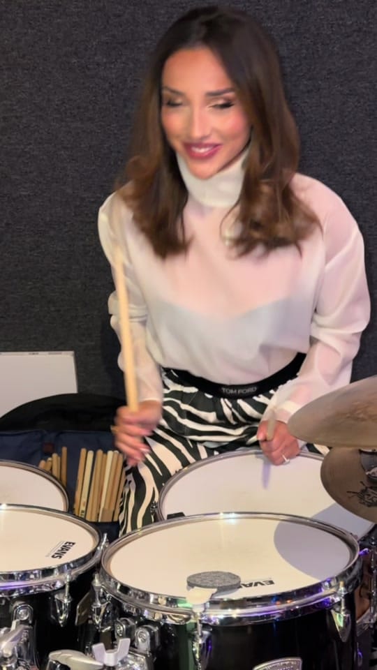 Post 1 by NÚTSA★ on TikTok (video)