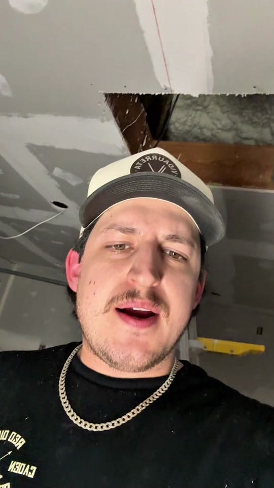Post 2 by Nate Vidaurreta on TikTok (video)