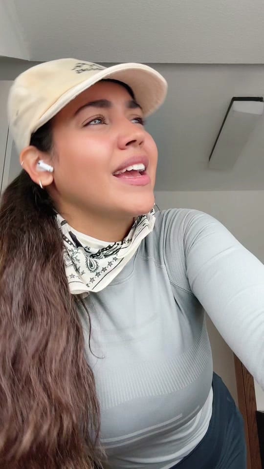 Post 3 by babiidoliveira on TikTok (video)