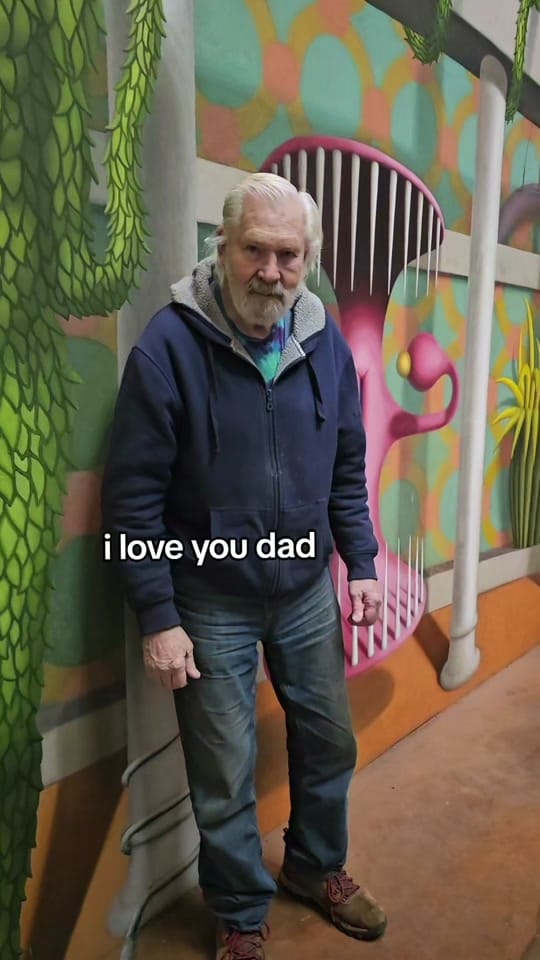 Post 6 by David Hollowell on TikTok (video)