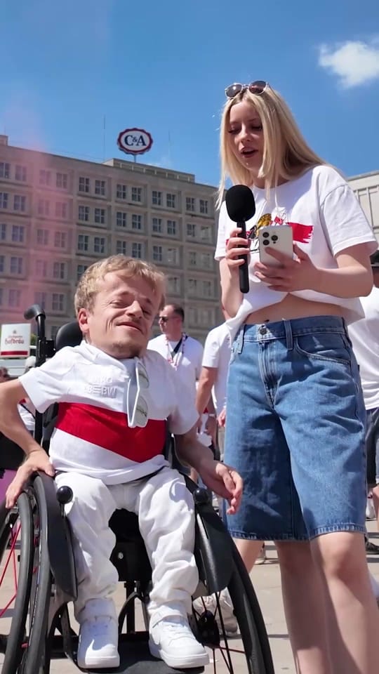 Post 7 by NikLugi on TikTok (video)