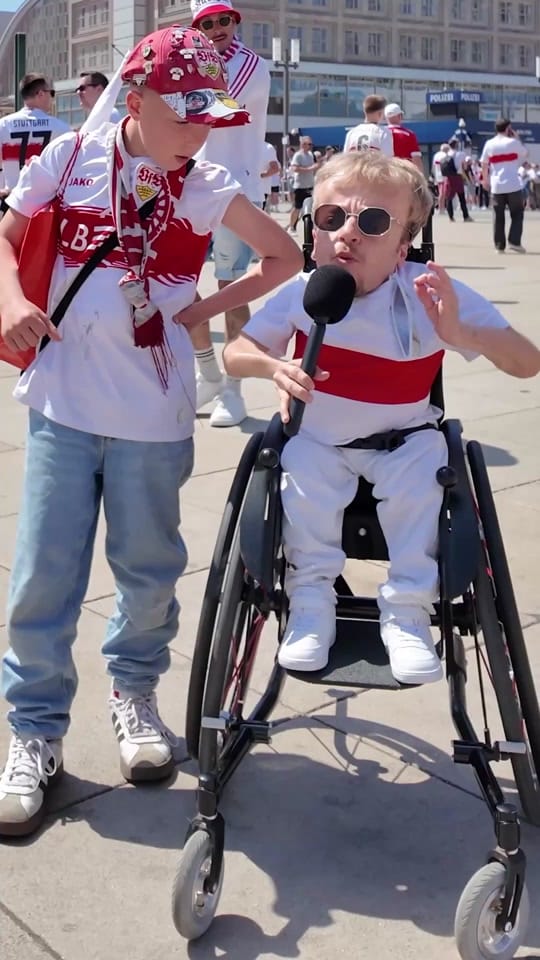 Post 3 by NikLugi on TikTok (video)