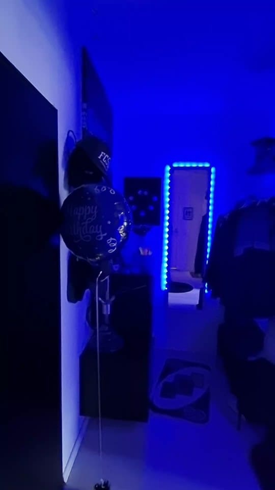 Post 8 by 𝑳𝒂𝒖𝒓𝒂 🖤 on TikTok (video)