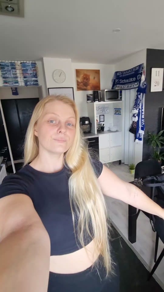 Post 7 by 𝑳𝒂𝒖𝒓𝒂 🖤 on TikTok (video)