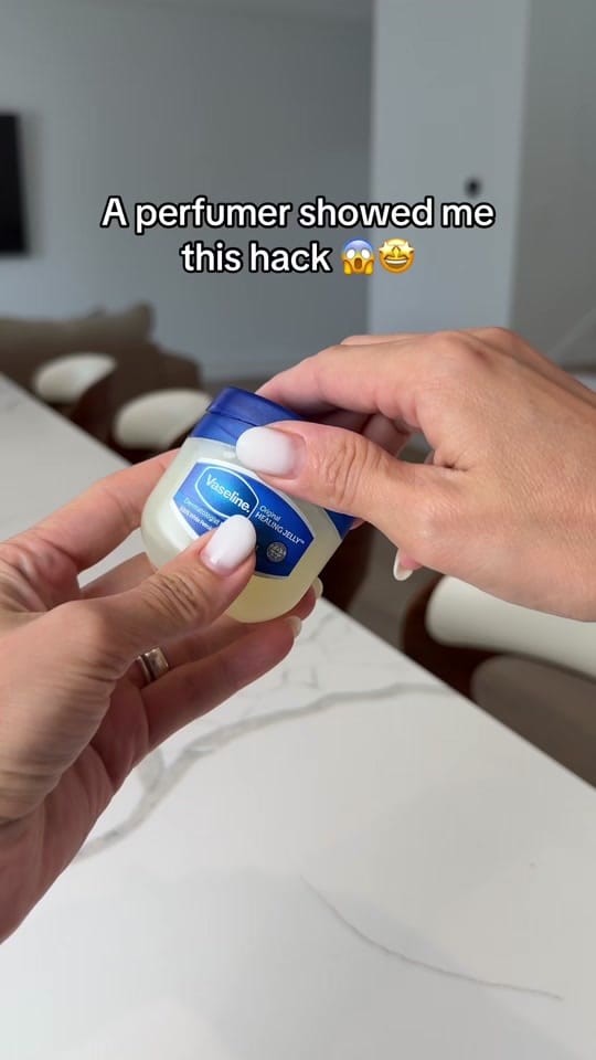Post 9 by felyklifehacks on TikTok (video)