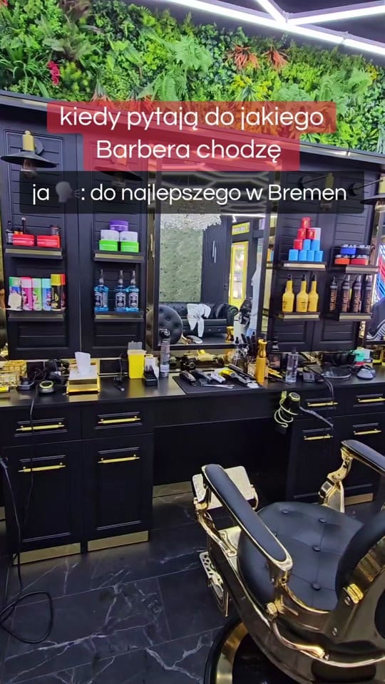 Post 2 by 𝗠𝗮𝗿𝗰𝗶𝗻 𝗗𝗮𝗶𝗹𝘆 🇩🇪 on TikTok (video)