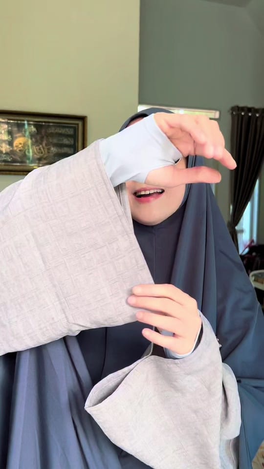 Post 10 by De'i on TikTok (video)