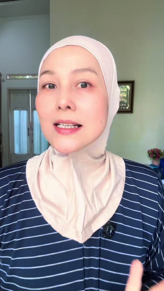 Post 2 by De'i on TikTok (video)