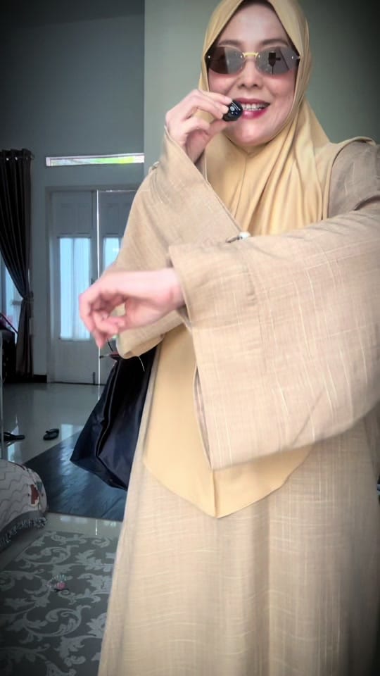 Post 8 by De'i on TikTok (video)