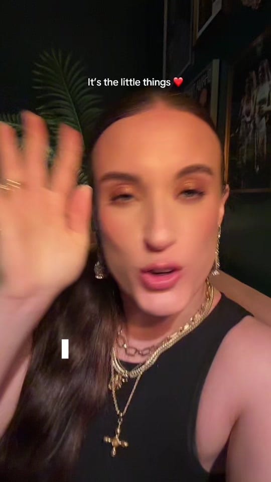 Post 2 by Andrea Crisalli on TikTok (video)