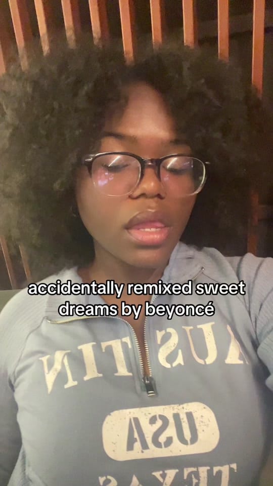 Post 2 by DALI on TikTok (video)