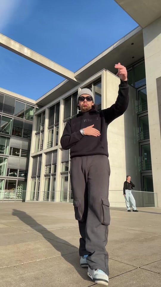 Post 10 by ALUSH on TikTok (video)