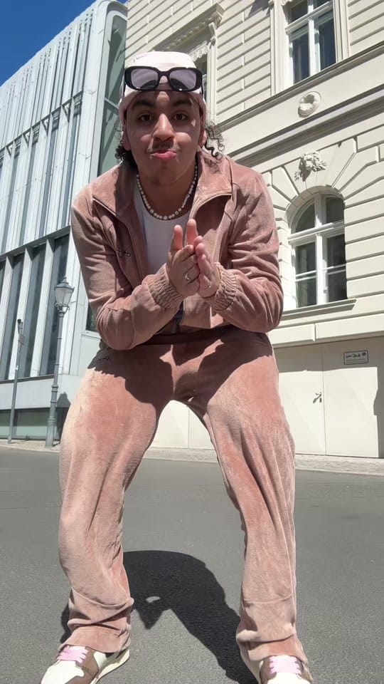 Post 8 by ALUSH on TikTok (video)