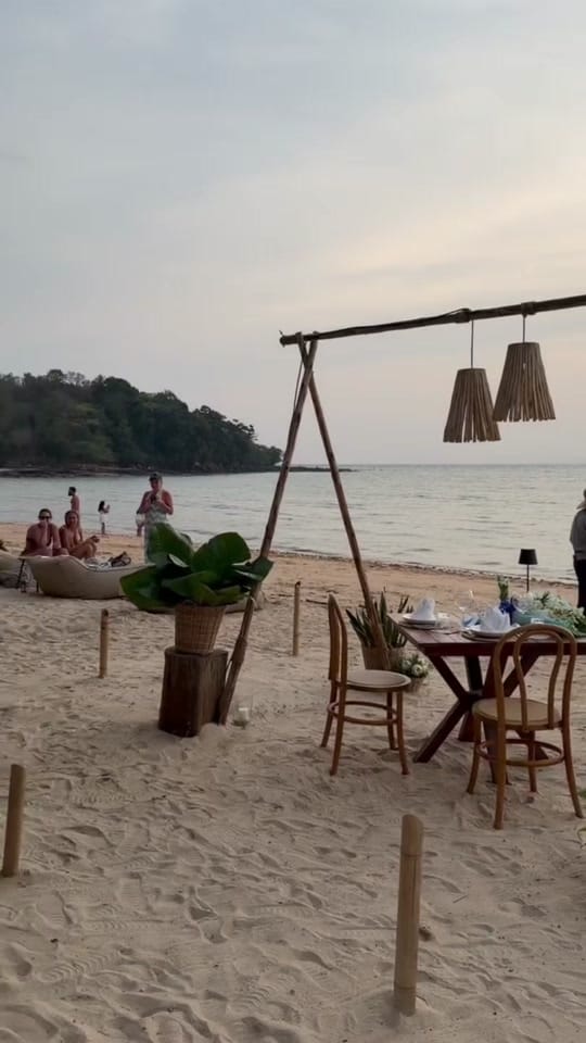Post 3 by S E L on TikTok (video)