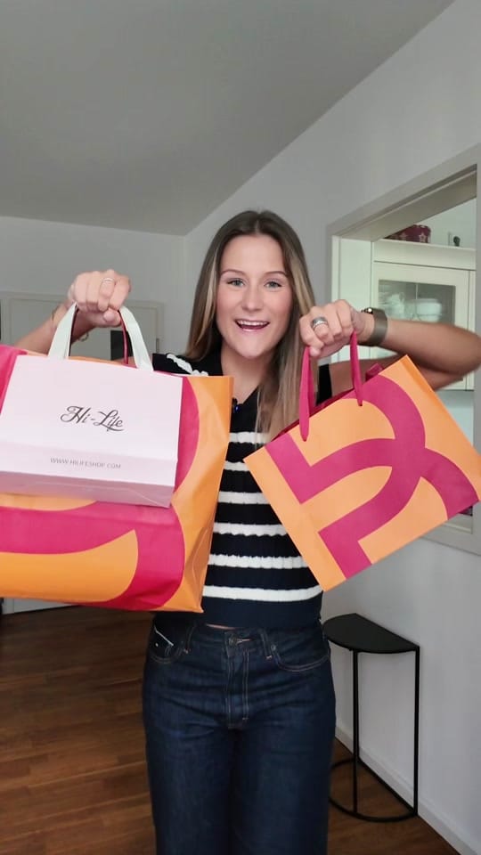 Post 2 by ilodeee | Content Creator on TikTok (video)