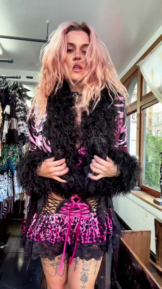 Post 5 by Vanishing ⚔️ Fae on TikTok (video)