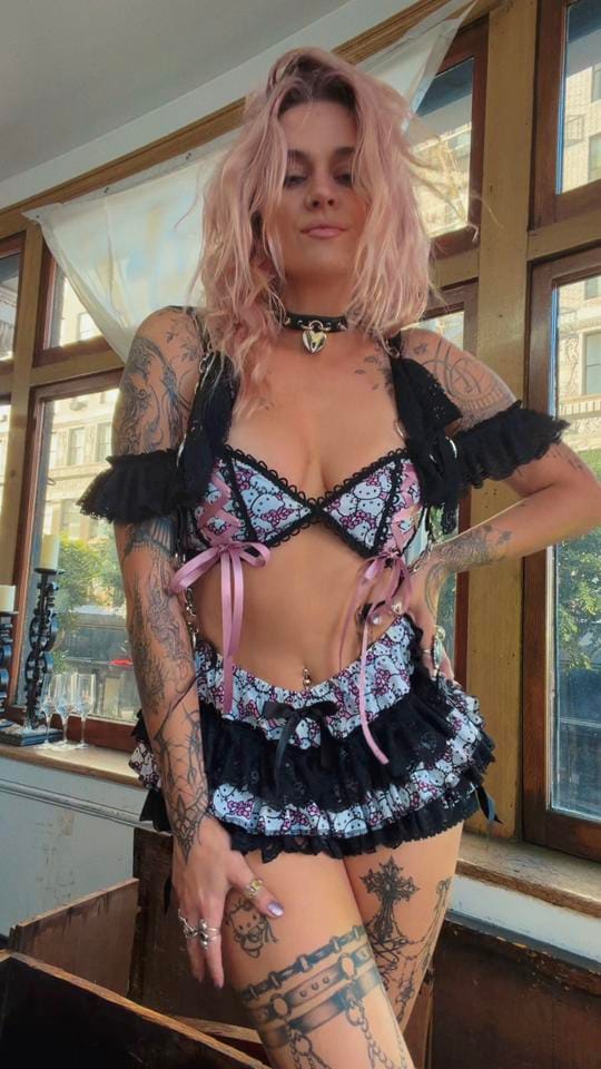 Post 4 by Vanishing ⚔️ Fae on TikTok (video)