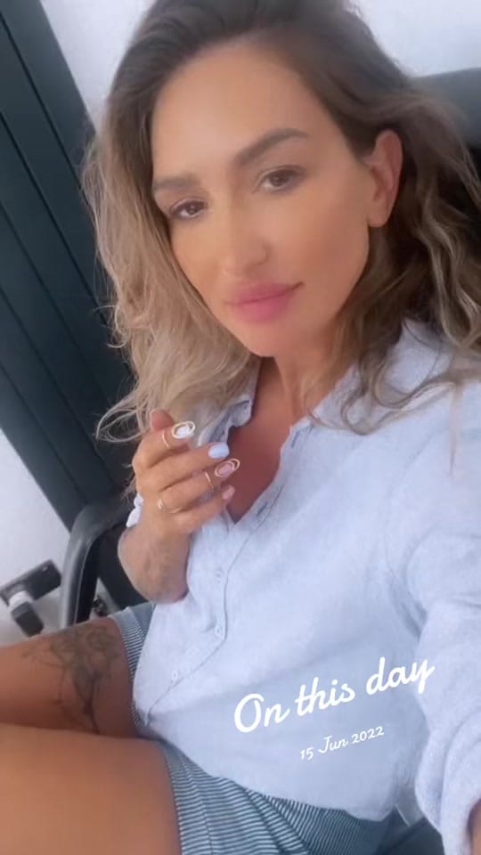 Post 3 by anamariamateiasi on TikTok (video)