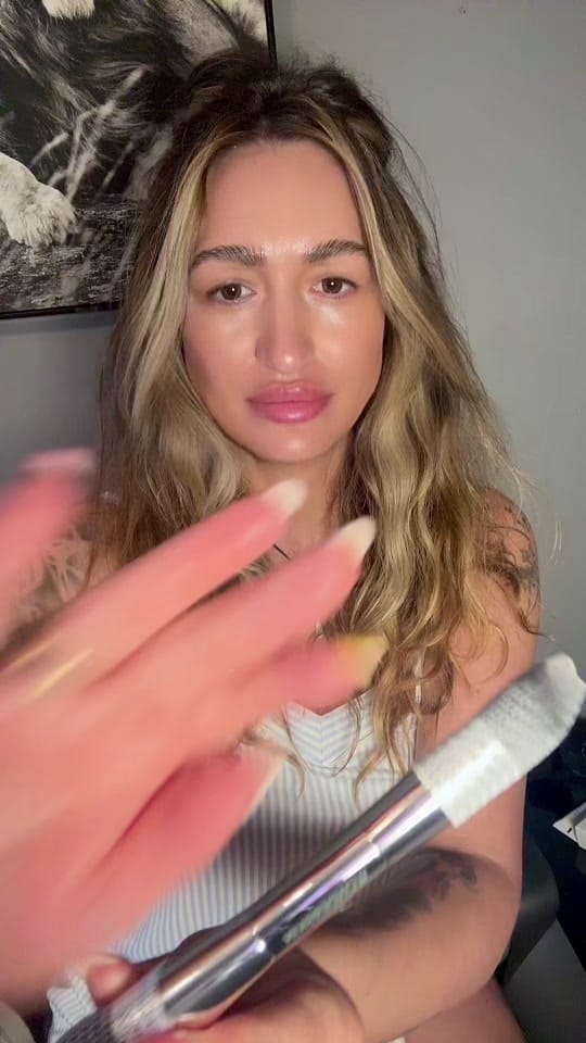 Post 6 by anamariamateiasi on TikTok (video)