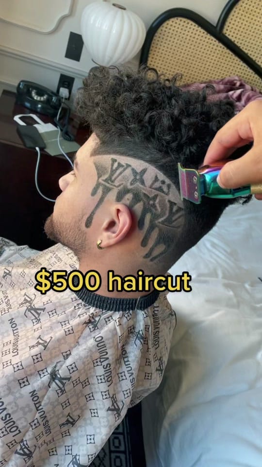 Post 9 by Howtobarber on TikTok (video)