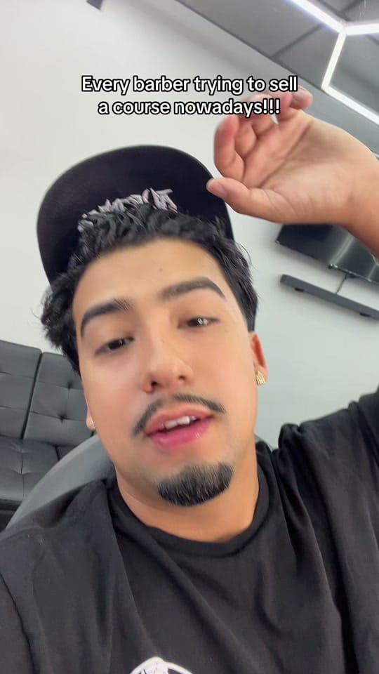 Post 8 by Ezrawww🦖 on TikTok (video)