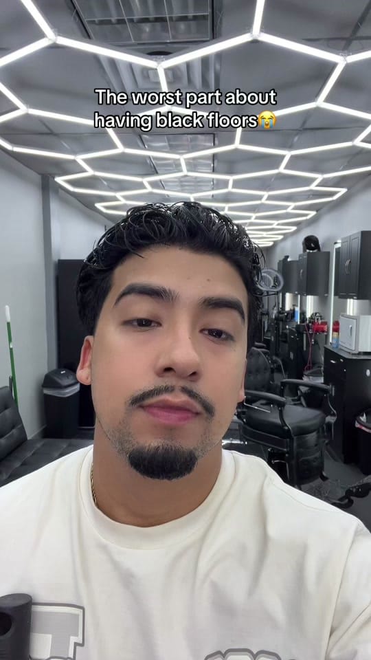 Post 9 by Ezrawww🦖 on TikTok (video)
