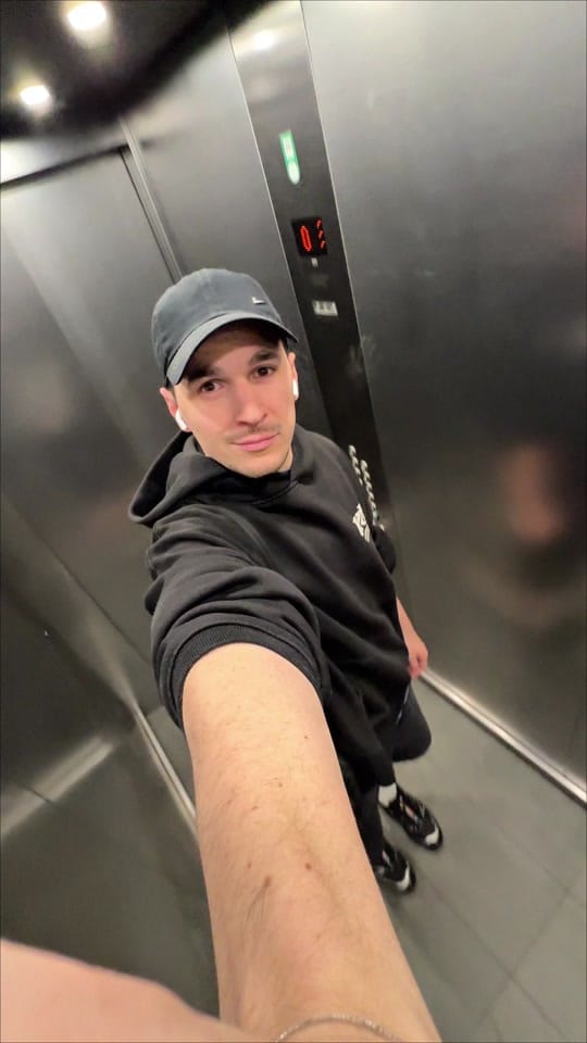 Post 1 by MABÜ on TikTok (video)