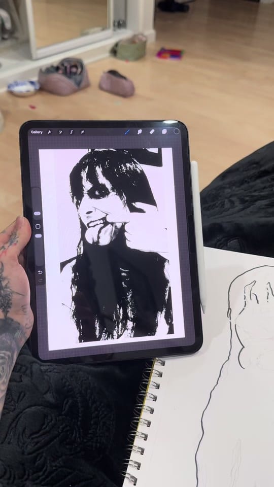 Post 1 by WĦITEWIDØWTATTØØZ on TikTok (video)