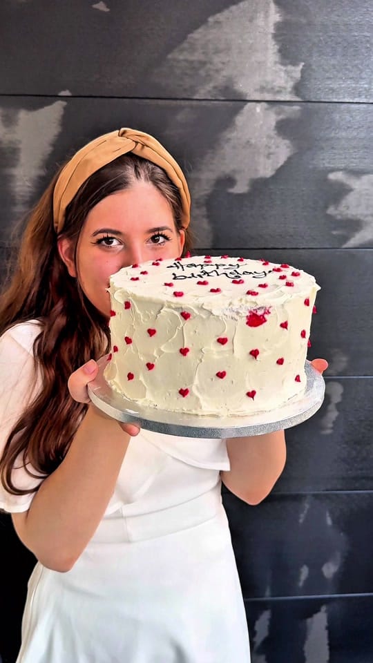 Post 2 by Paula Pascal✨lifestyle blogger on TikTok (video)