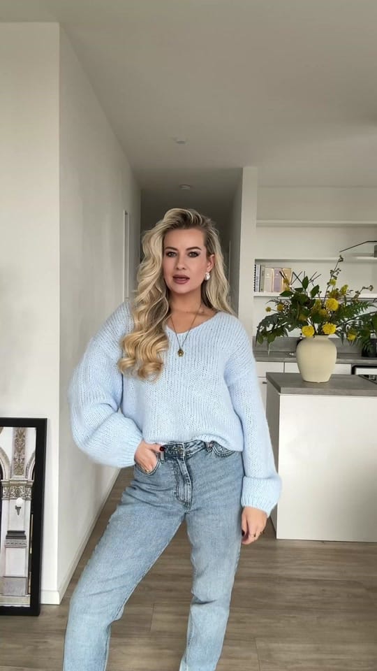 Post 10 by jaanaafischer on TikTok (video)