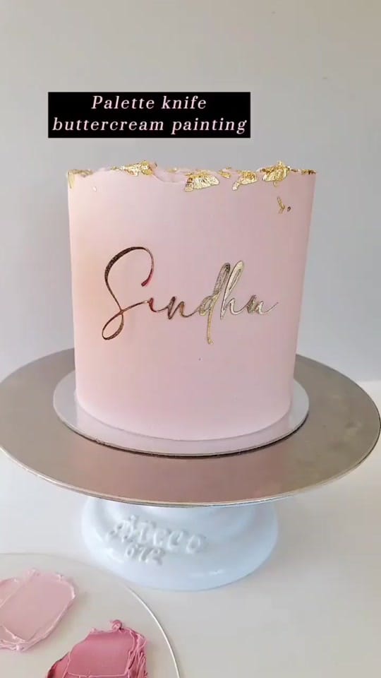 Post 10 by Iced n Frosted Custom Cakes on TikTok (video)