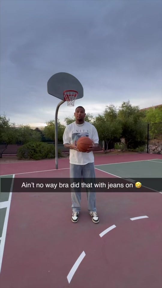 Post 9 by Darren Waller on TikTok (video)